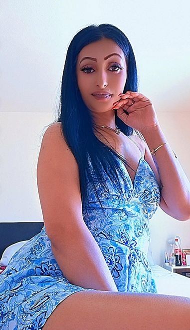 Nikole macht heisse treffen