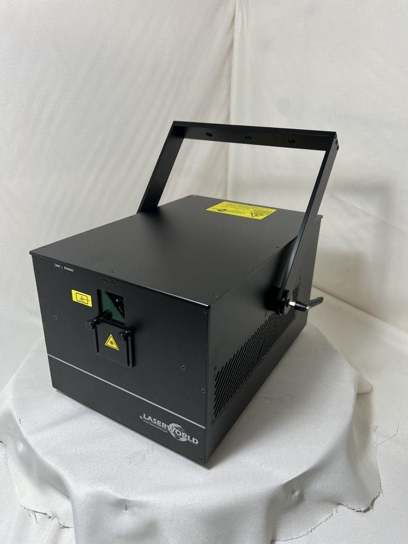 Laserworld CS-24.000RGB FB4- Vorserienmodell