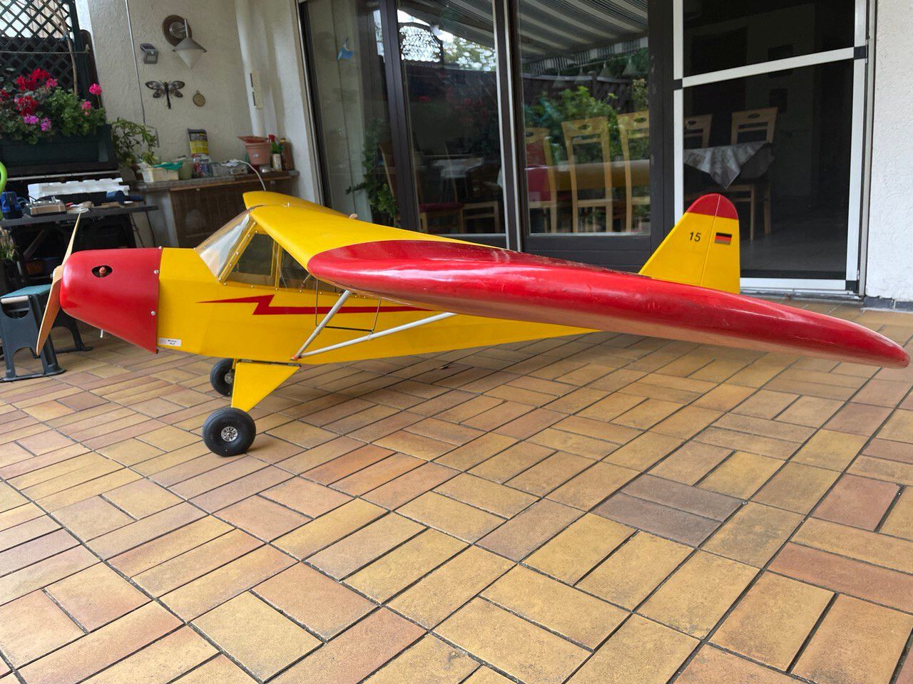 Flugmodell Piper PA18 Spannweite 4,00m Motor Toni Clark