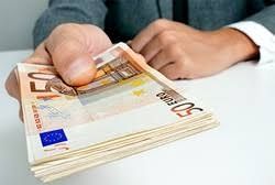 Private Kapital: Unternehmen und Privatpersonen.