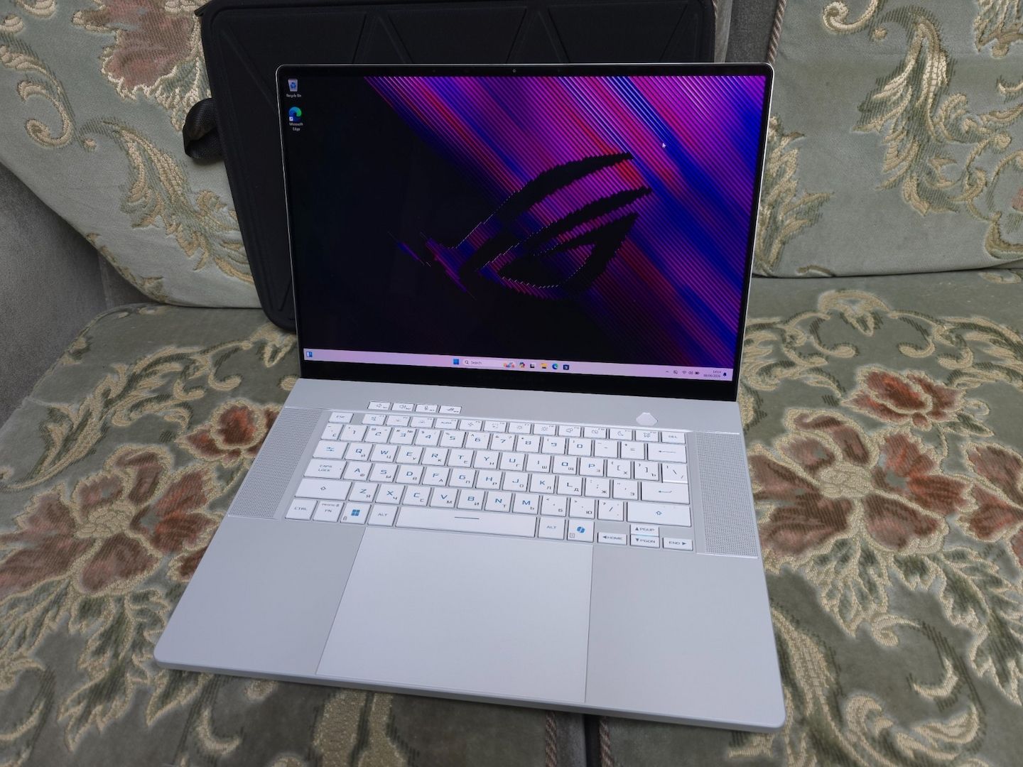 ASUS Rog Zephyrus G16 Ultra 9