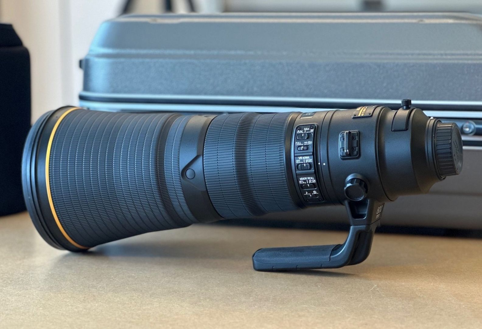 Nikon AF-S NIKKOR 600mm Super-Teleobjektiv