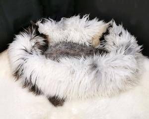 Katzenbetten aus natürlichem Schaffell, Premium