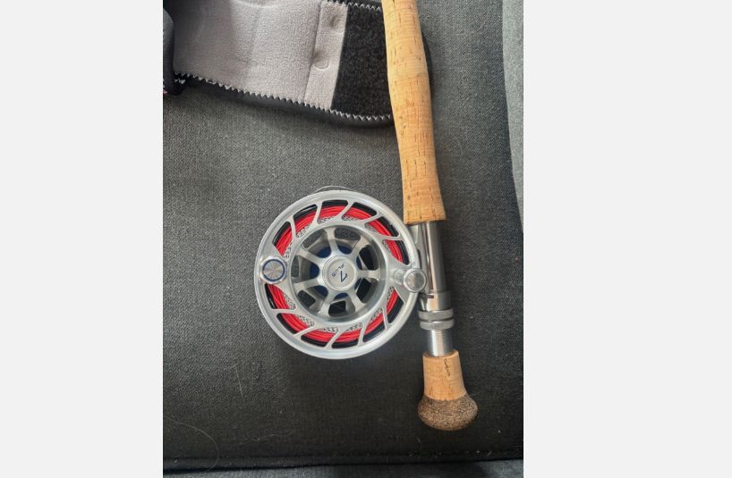 TFO Legacy Flyrod 13'6" 8 weight with a Finatic 9 plus Reel for Fishing
