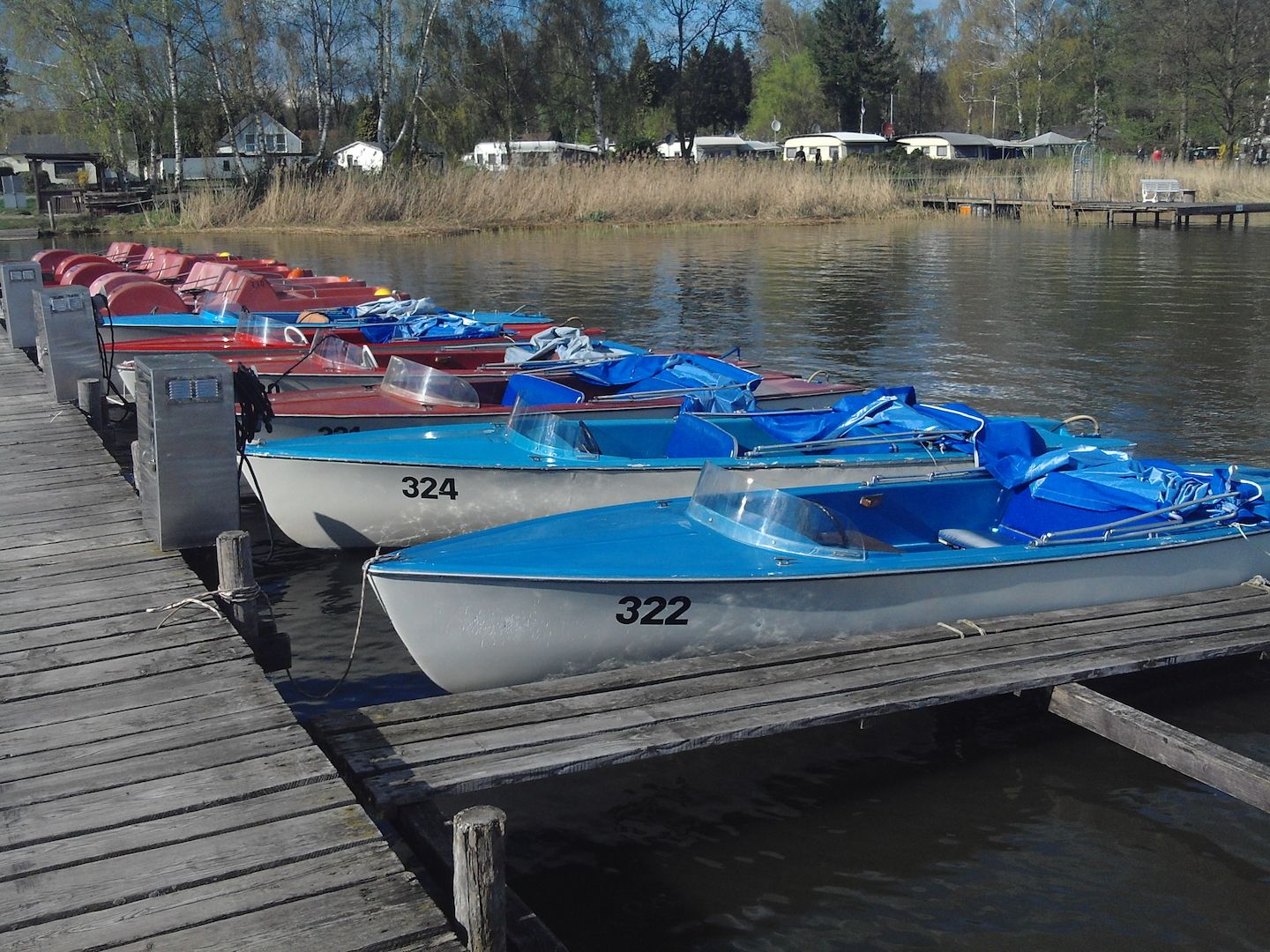 3 Std. Elektroboot fahren auf dem Steinhuder Meer in Mardorf - Bootsverleih Kielhorn / Steg  N 21