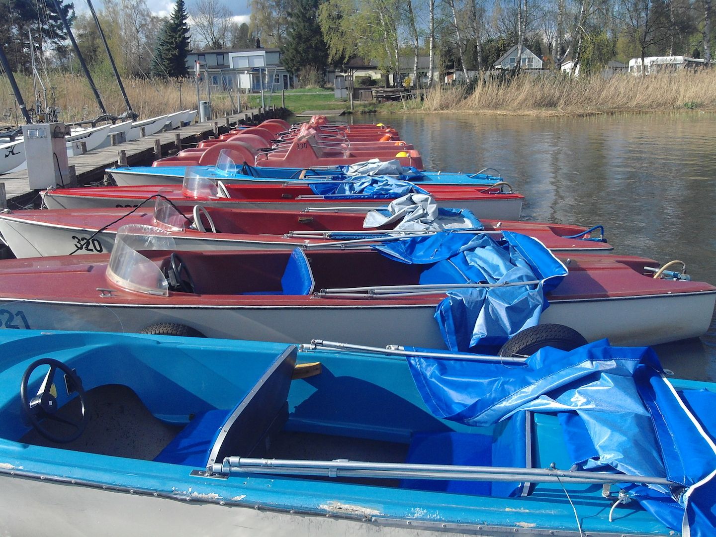 3 Std. Elektroboot fahren auf dem Steinhuder Meer in Mardorf - Bootsverleih Kielhorn / Steg  N 21