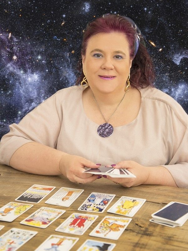 Astrologie, Karten legen und Traumdeutung mit Angela Marie