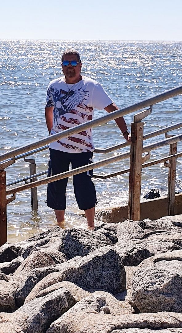 Suche eine nette junge Frau