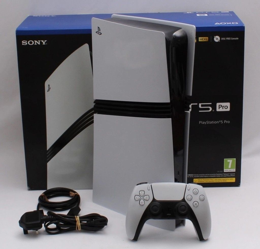 Sony PlayStation PS5 Pro, Sony PlayStation PS5 Slim, Nintendo Switch 2, Microsoft Xbox Series X 2TB