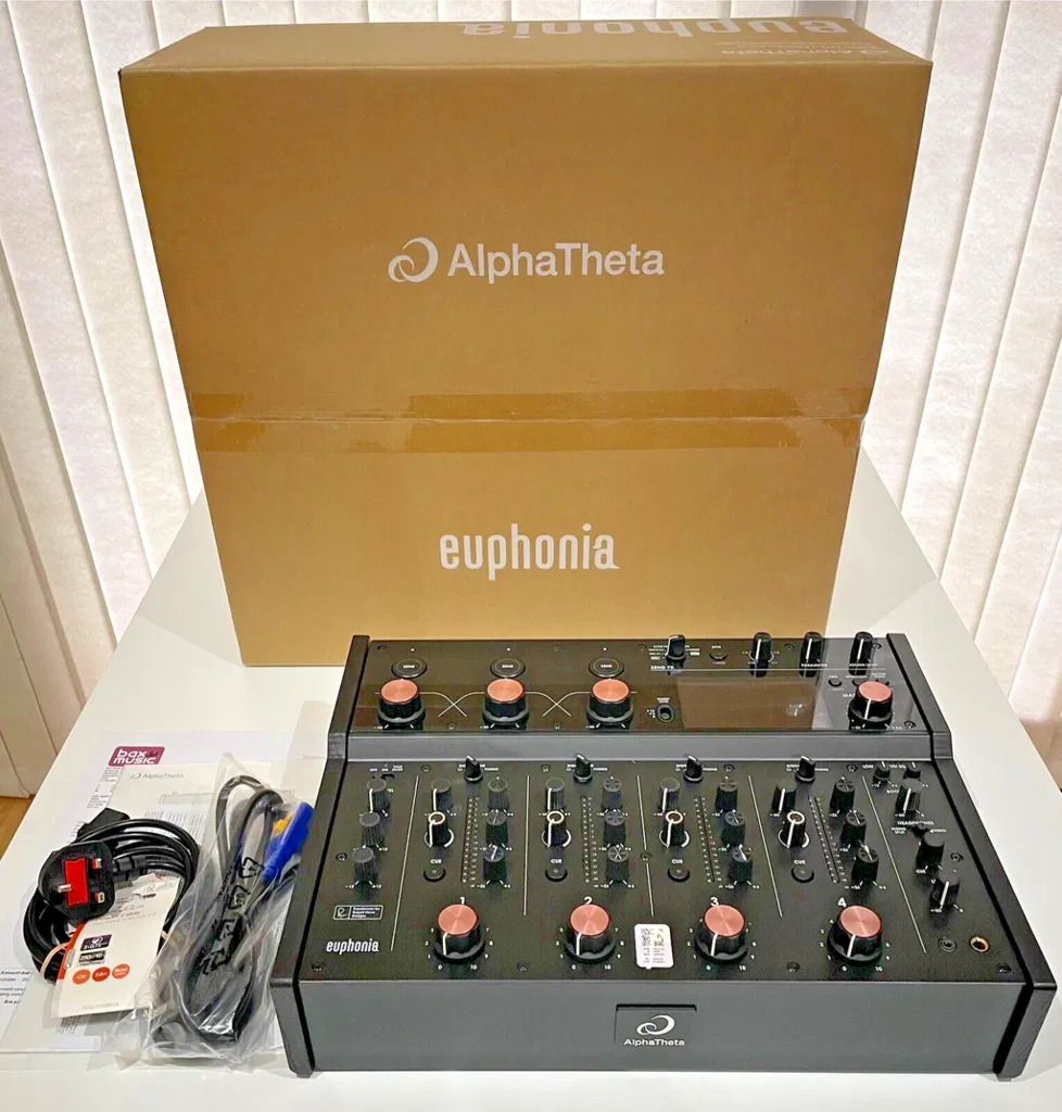 AlphaTheta CDJ-3000X, AlphaTheta Euphonia,&nbsp;Pioneer CDJ-3000, Pioneer DJ DJM-A9, Pioneer DJ DJM-V10