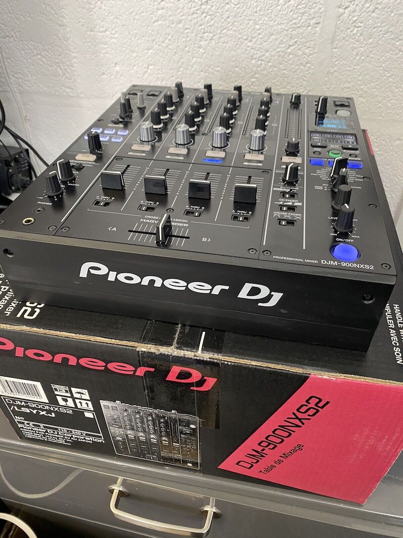 AlphaTheta CDJ-3000X, AlphaTheta Euphonia,&nbsp;Pioneer CDJ-3000, Pioneer DJ DJM-A9, Pioneer DJ DJM-V10