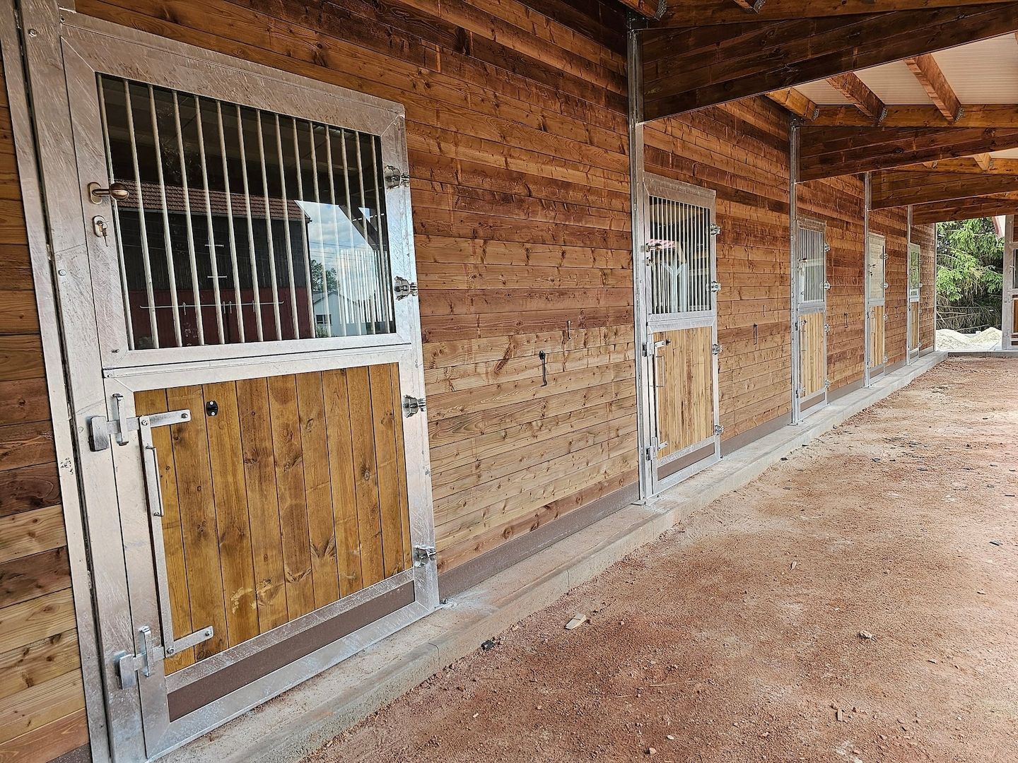 Stalltür kaufen & Paddocktür, Pferdestalltür - Schiebetore kaufen