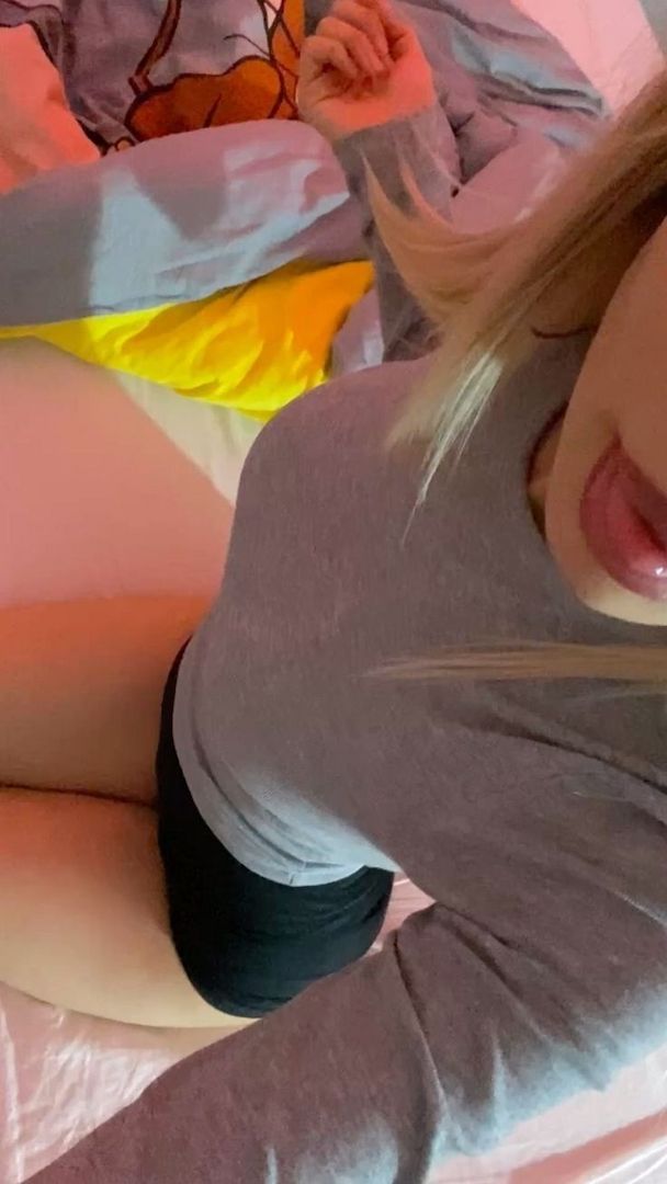 Hey bin Lena und neu hier