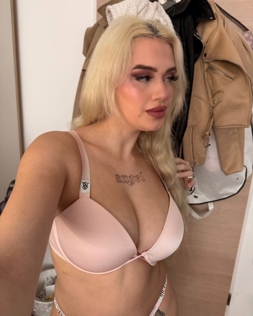 Kauf und Verkauf von Nacktfotos und -videos/Sex-Cam und Dating