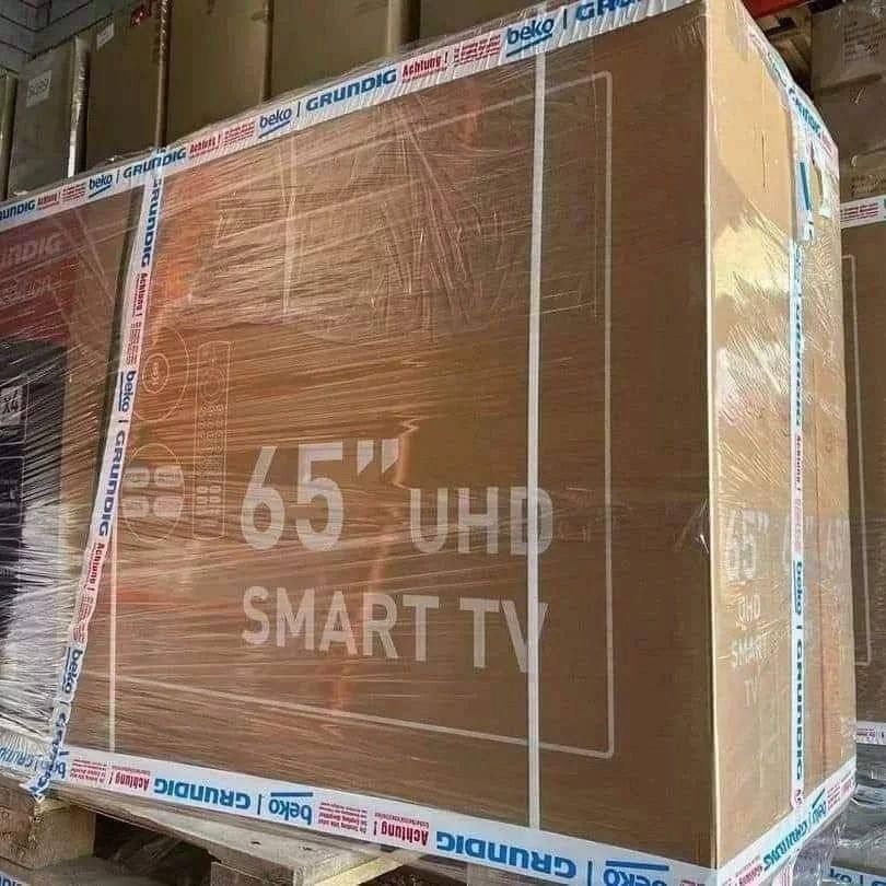 📦 Hochwertige Paletten mit 65-Zoll-Smart-TVs aus Lagerauflösungen