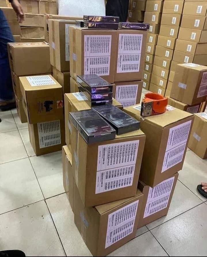 📦 Hochwertige iPhone 17 Pro Max Restposten-Paletten