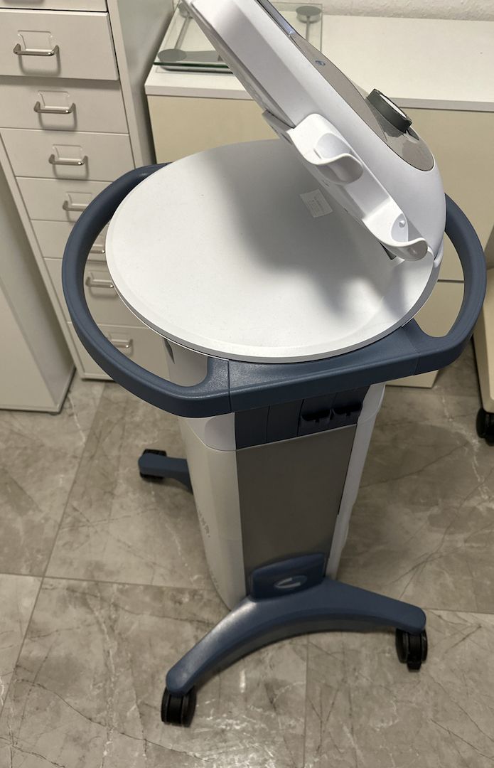 Chattanooga INTELECT Neo Reizstrom Elektrotherapiegerät Ultraschall Super Gerät