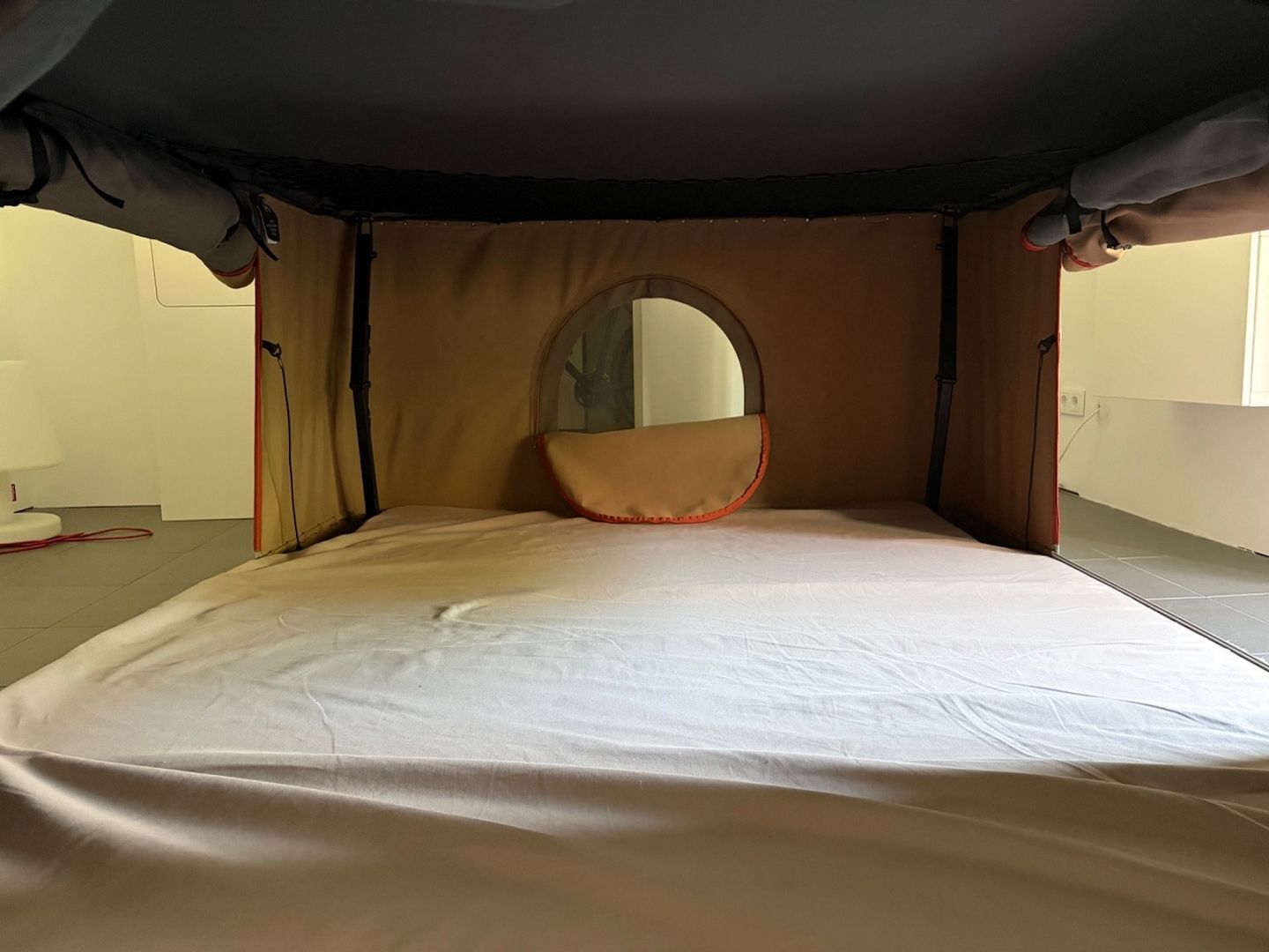 Autohome Airtop L  Dachzelt  inkl. 2 Leitern + Vorzelt
