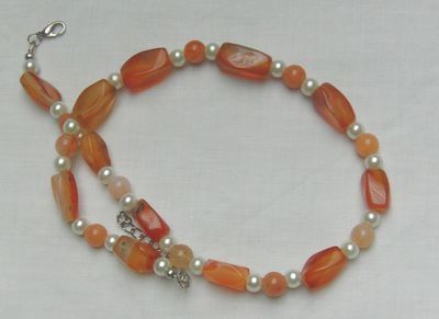 edelsteincollier, Karneol. Acht, Zuchtperlen