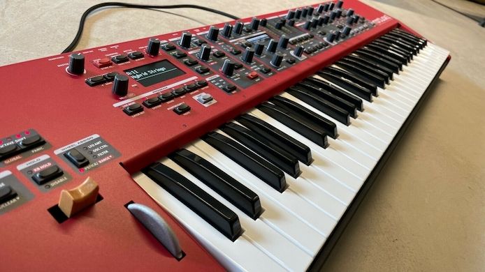 Clavia Nord Wave 2 mit Original Nord Softcase