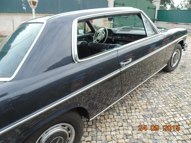 Oldtimer Mercedes Benz 280 C mit Baujahr 1972