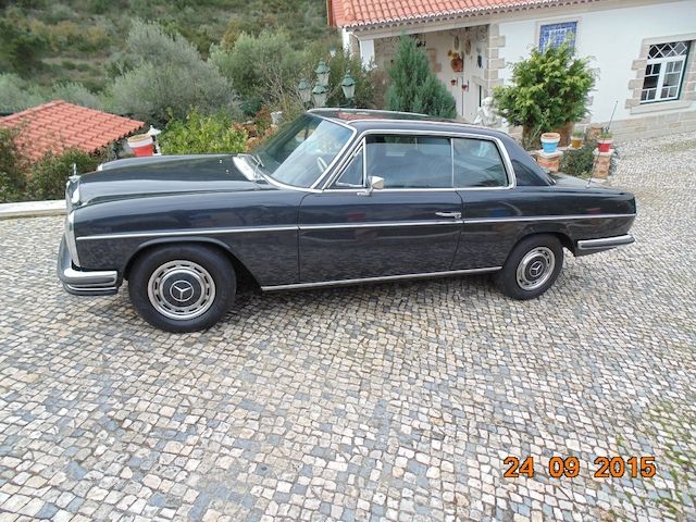 Oldtimer Mercedes Benz 280 C mit Baujahr 1972