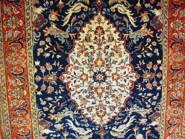 Orientteppich Teheran mit Seide 100 J. alt. T085