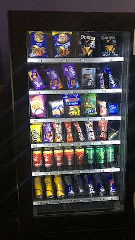 Mehrere Snackautomaten | Überholte Lebensmittelautomaten