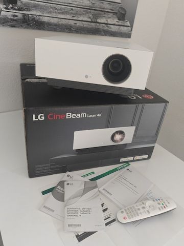 LG AU810PW Beamer Forza Laser