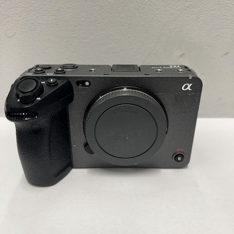 Sony Alpha FX3 12,1MP Cinema Line Vollformatkamera (Nur Gehäuse)