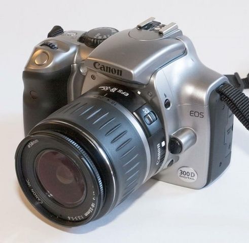 Canon Eos 300D D-I-G-I-T-A-L in Originalverpackung