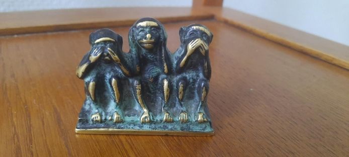 Kleine massive Bronze Figur "die drei Affen "