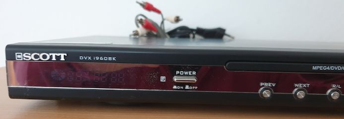 Scott DVX i960BK DVD-Player (mpeg4/dvd/cd usw.) mit Card Reader