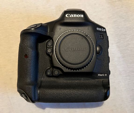Canon EOS 1DX Mark III Profi DSLR H