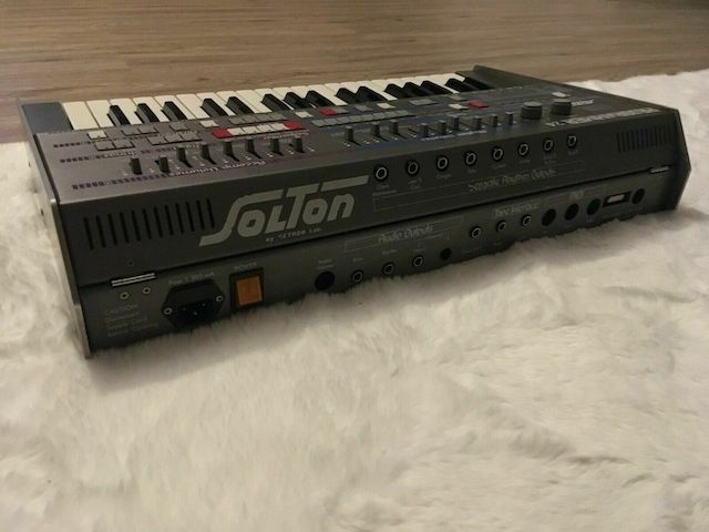 Roland Juno 60 Jupiter 8 TR 808