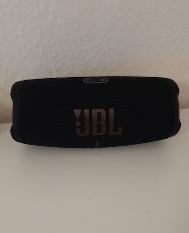 JBL Charge 5 - NEU