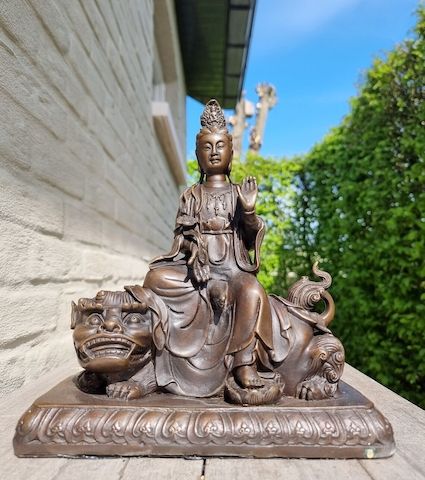 Asiatica Bronzefigur Guanyin Chinesische Göttin der Barmherzigkeit