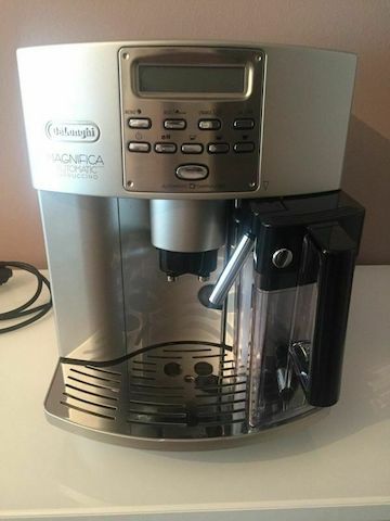 Kaffeevollautomat De`Longhi Magnificia ESAM 3500 inkl. Versand