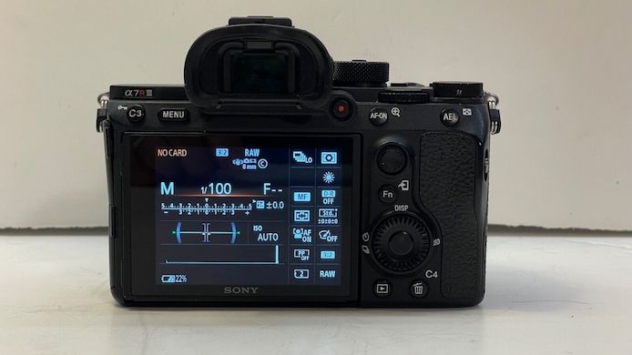 Sony Alpha A7R III 42.4 MP Digital Camera (Nur Gehäuse) 1 A Zustand + Garantie!