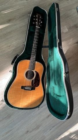 Akustik Gitarre Martin HD-28, Zustand wirklich neuwertig Baujahr 2014