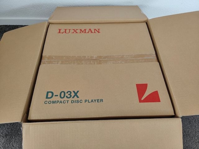 Luxman D-03X