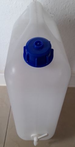 10 Liter Trinkwasser- Kanister, lebensmittelecht, mit Auslaufhahn, Kunststoff, Camping