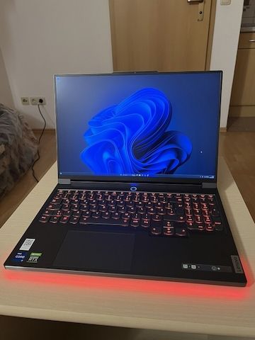 Gaming Laptop Lenovo Legion 7i