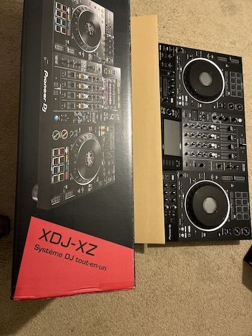 PioneerXDJ-RX3, Pioneer XDJ-XZ, Pioneer DJ OPUS-QUAD DJ-System , Pioneer DDJ-FLX10 DJ-Controller