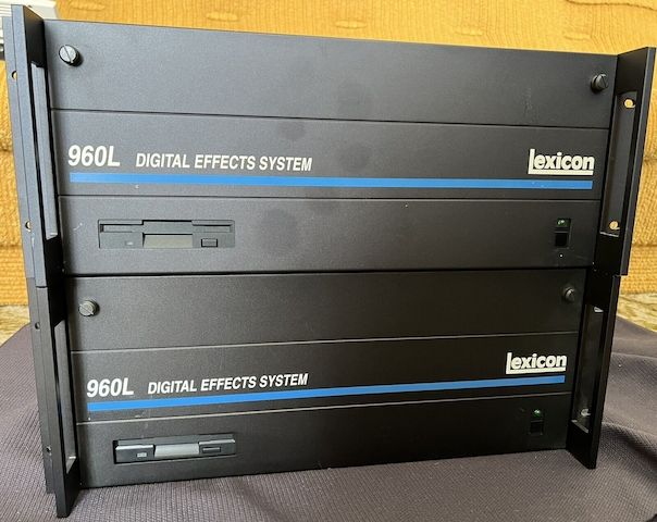2 x Lexicon 960L Reverb-Effektgeräte mit LARC2-Fernbedienungen
