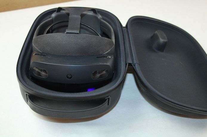 Microsoft HoloLens 2 schwarz VR-Brille