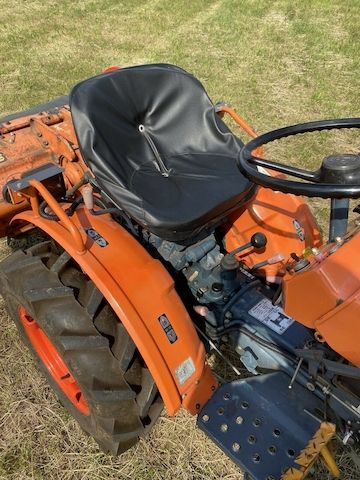 Traktor Schlepper Bulldog Kubota B5001 Allrad Diesel StVO Straßen Zulassung