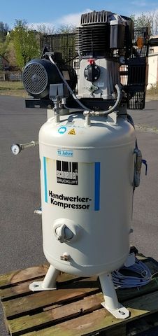 Schneider-Kompressor 850-270ST mit Kältetrockner DK 800 PT Top