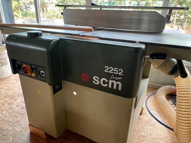 SCM 2252 Abricht- und Dickenhobelmaschine