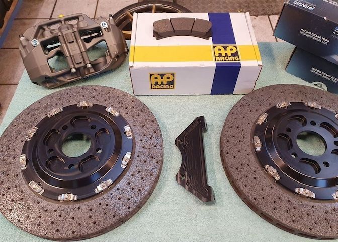 Carbon Ceramic brakes  for Focus RS ( 2015-2018 ) // Carbon-Keramik-Bremsen für Focus RS (2015-2018)